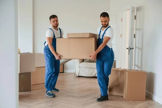 Professional house shifting crew — Leoin Packers and Movers Bangalore